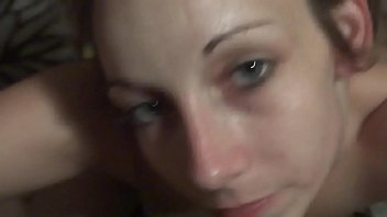 Romanca face film porno cu un barbat dotat pentru bani