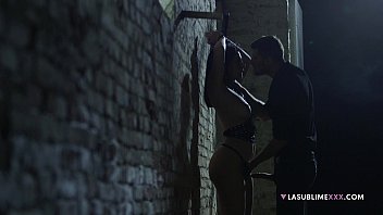 Cur matur frumos porno noi fututa noaptea pe strada