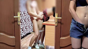 Porno frumos la camin dupa vacanta de sarbatori cu aceasta milfa inocenta