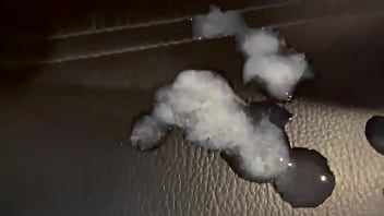 Se uita la film porno apoi se fut in draci asa cum le place lor