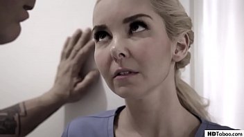 Danseaza in aceasta pula pe placul acestui barbat pervers